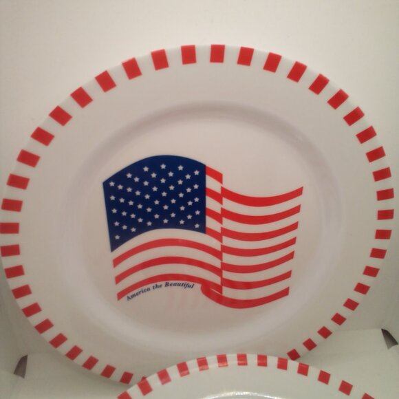 Melamine Ware America The Beautiful Plates Lot of 4 Flag 10" Patriotic July 4th - Picture 5 of 11